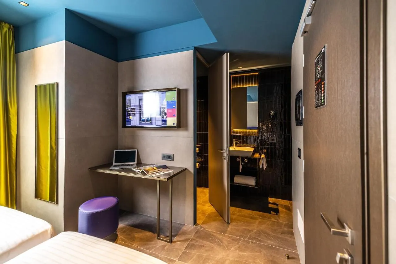 Hd8 Hotel Milano 4*, Milan Italy